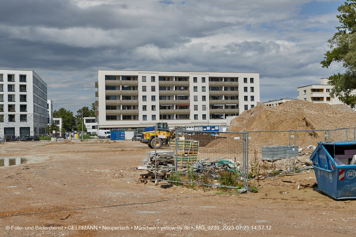 25.07.2023 - Rundgang im Alexisquartier in Neuperlach